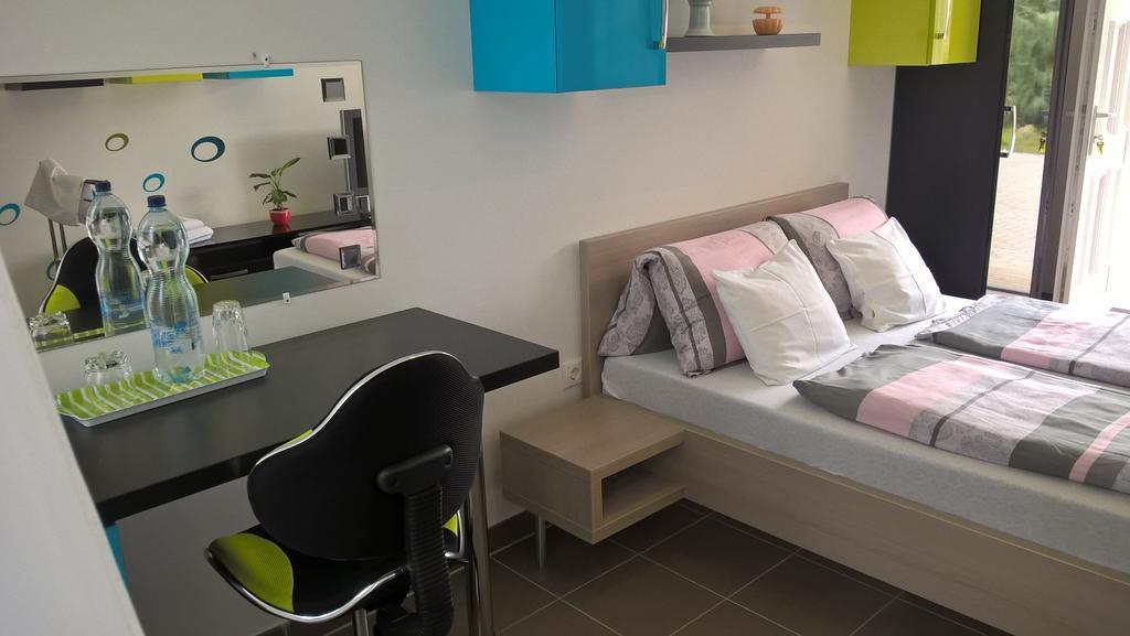 Kazinczy Apartment Kecskemet Room photo