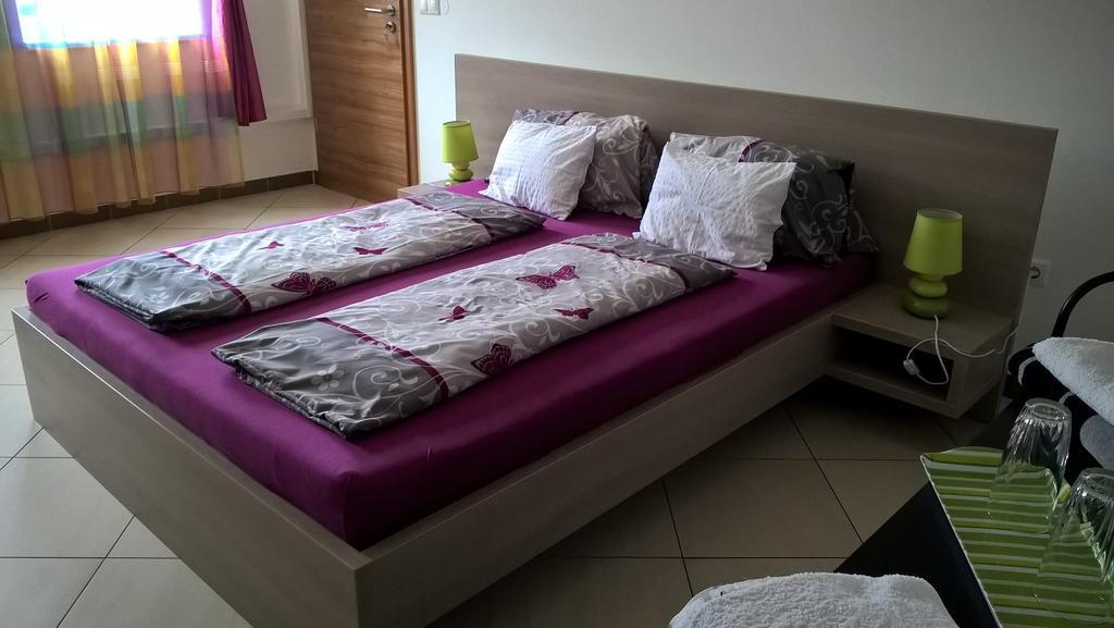 Kazinczy Apartment Kecskemet Room photo